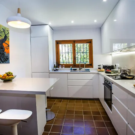 Mirlo Canta By Interhome *
