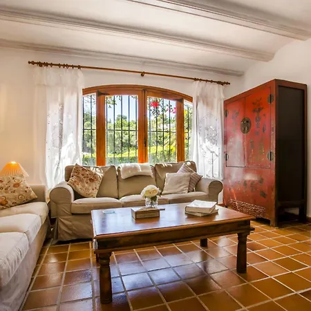 Mirlo Canta By Interhome *